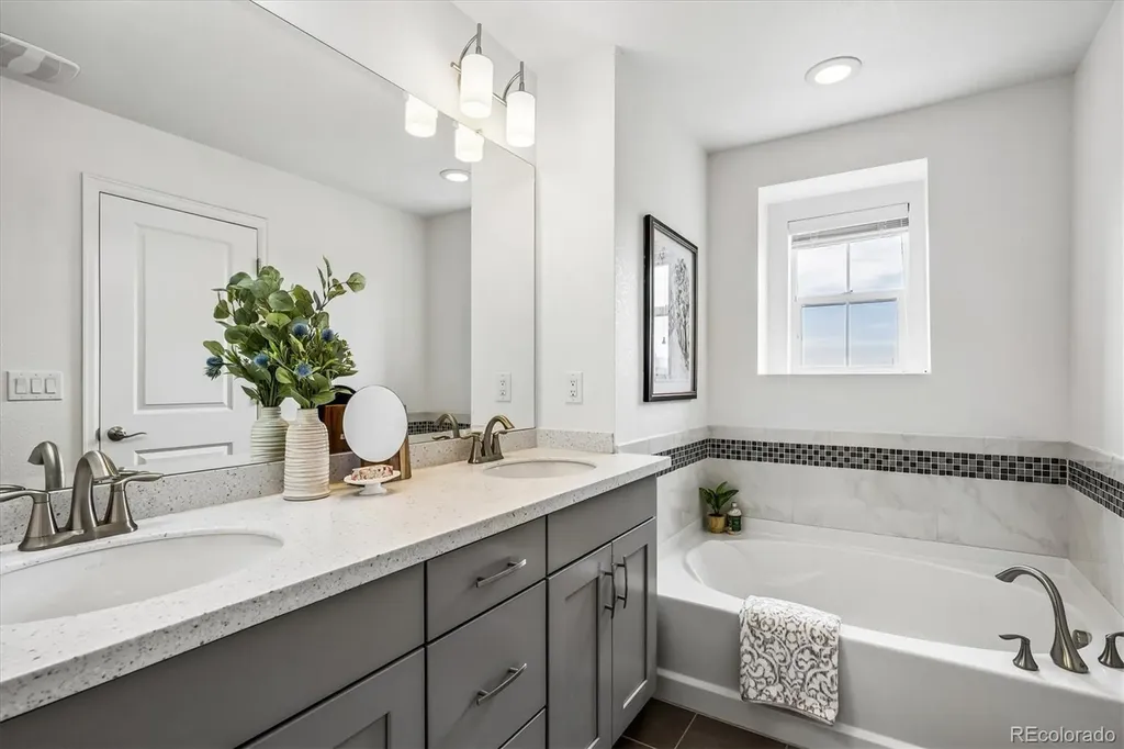 5167 Clinton Street Denver CO 80238