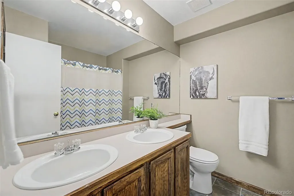 1950 Manning Way Colorado Springs CO 80919