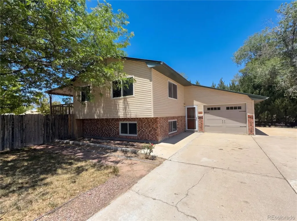 301 4th Street La Junta CO 81077