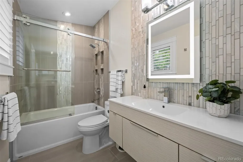 5283 Union Court Arvada CO 80002