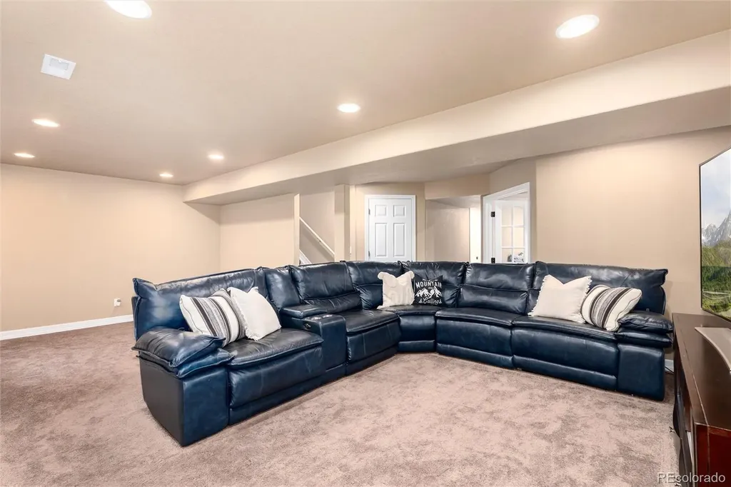 4709 Raven Run Broomfield CO 80023