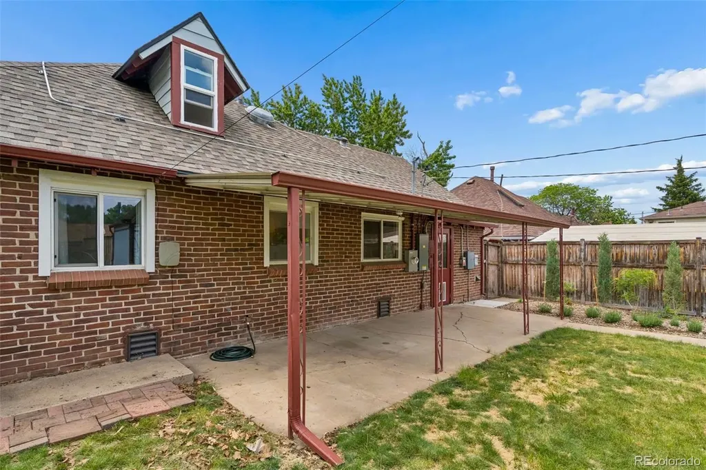 556 S Canosa Court Denver CO 80219