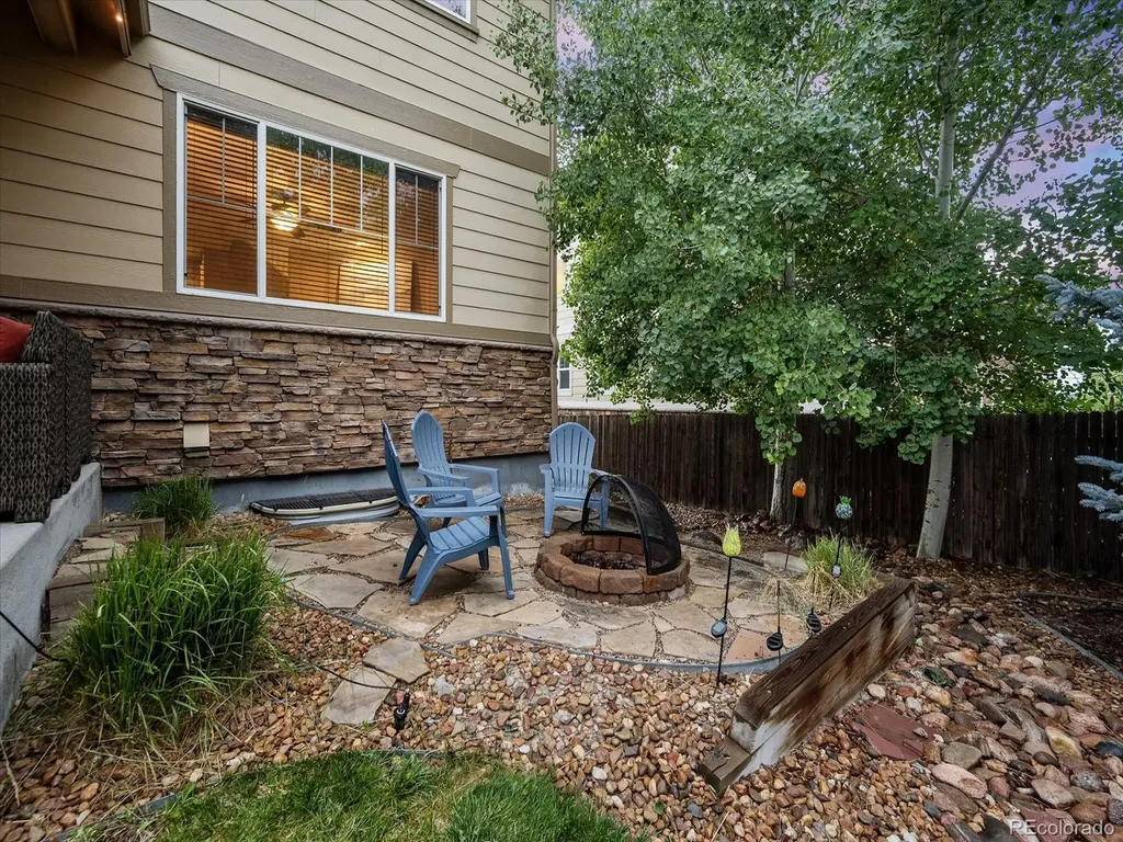 6320 S Langdale Way Aurora CO 80016