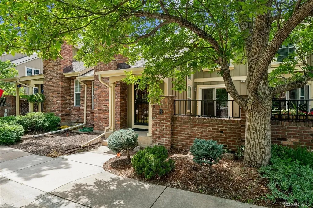2763 W Long Drive Littleton CO 80120