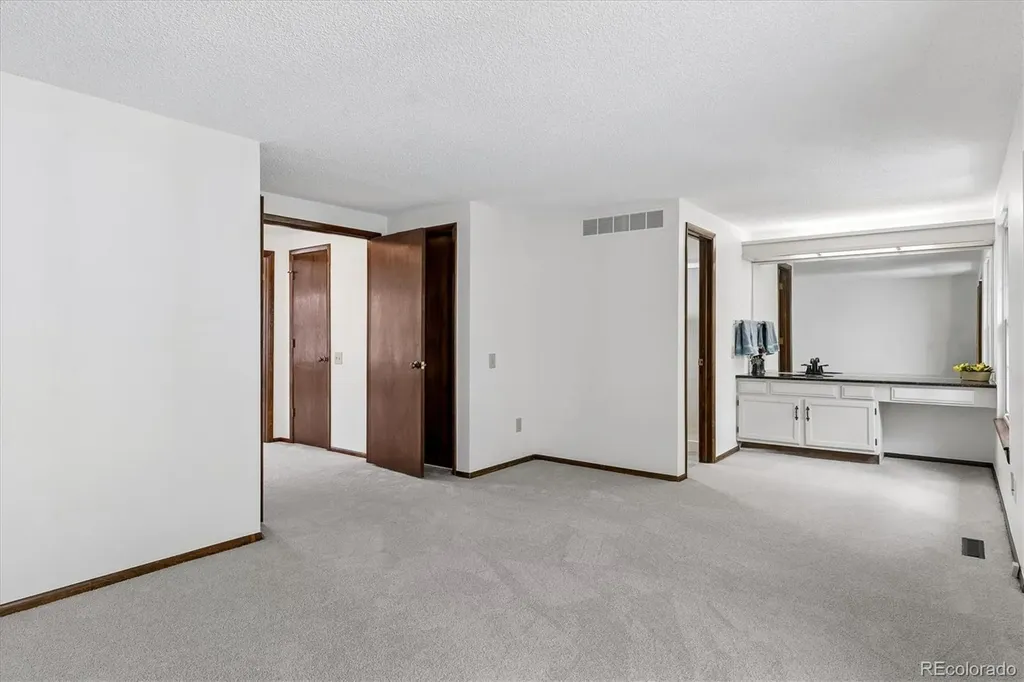 2763 W Long Drive Littleton CO 80120