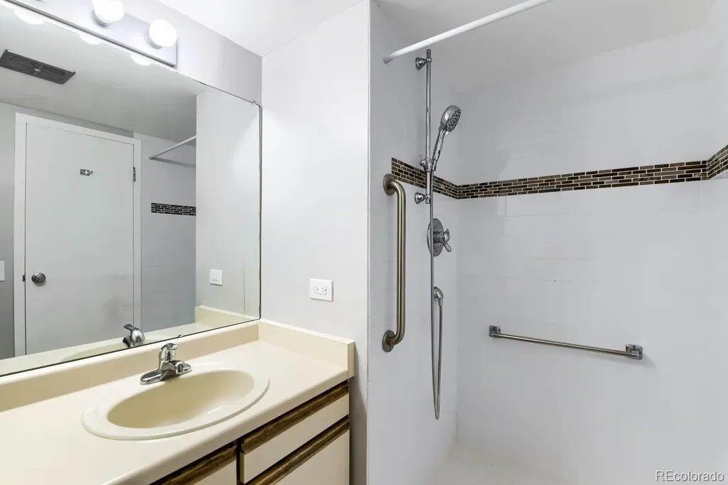 7801 W 35th Avenue Wheat Ridge CO 80033