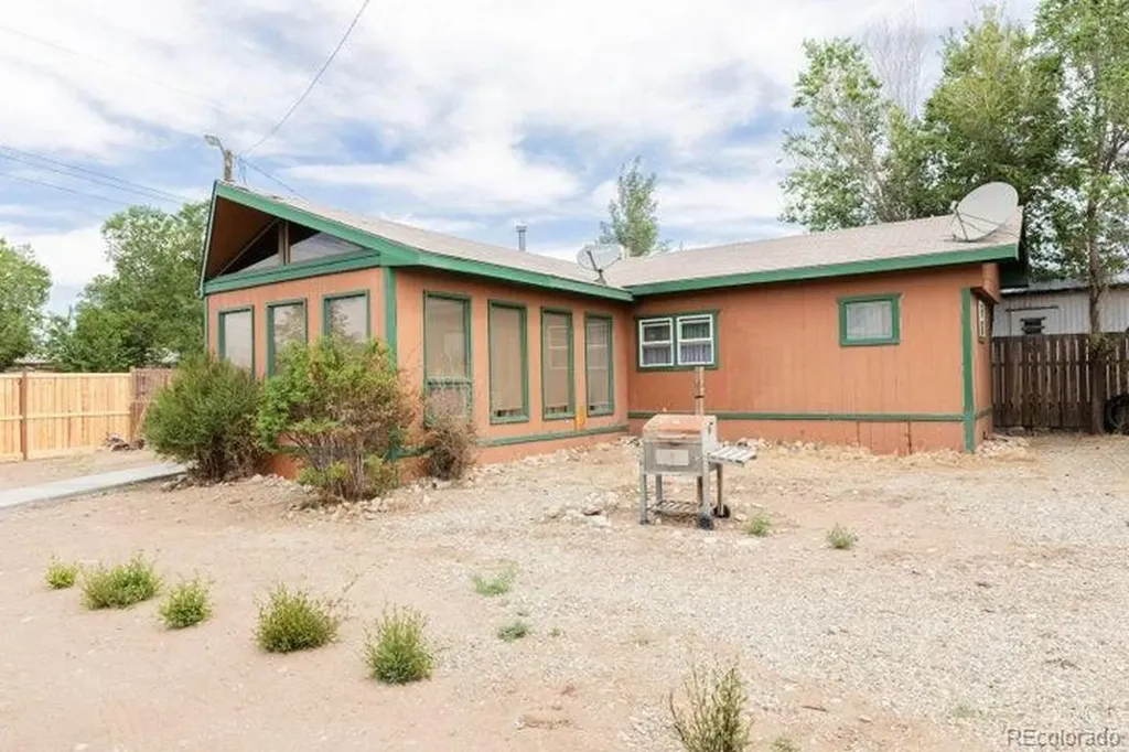 605 4th Avenue Fort Garland CO 81133