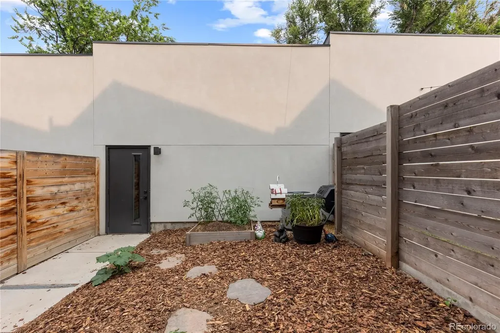 1654 Utica Street Denver CO 80204