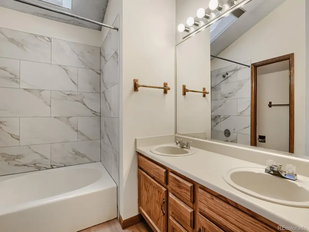 4248 S Granby Court Aurora CO 80014