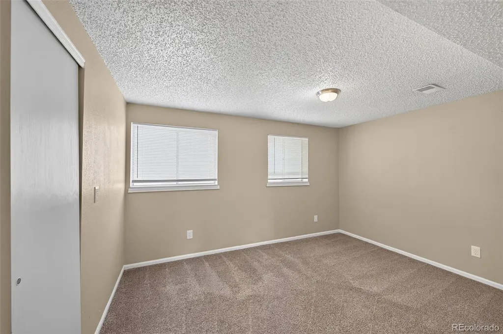 446 S Lima Circle Aurora CO 80012