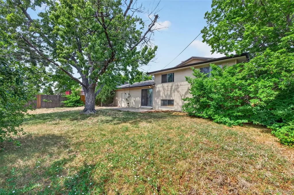 446 S Lima Circle Aurora CO 80012