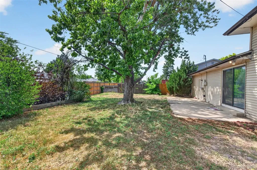446 S Lima Circle Aurora CO 80012