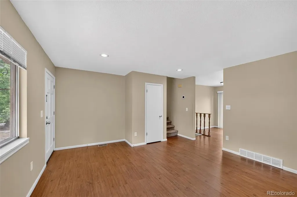 446 S Lima Circle Aurora CO 80012