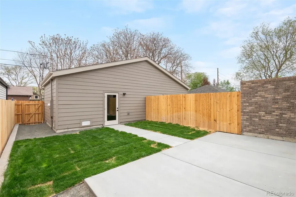2137 S Sherman Street Denver CO 80210