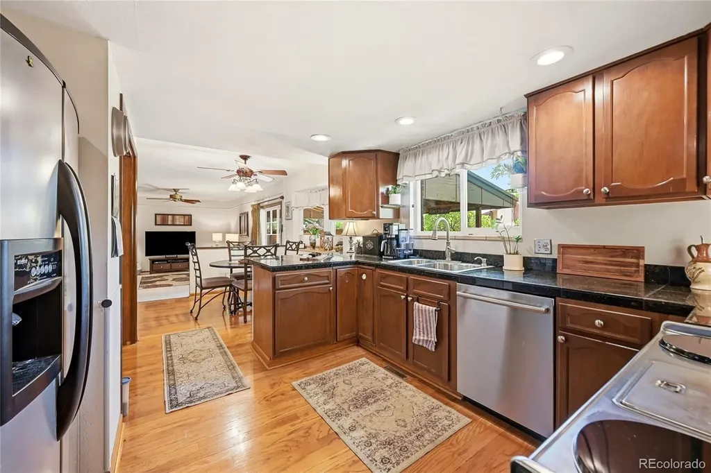 1487 S Macon Street Aurora CO 80012