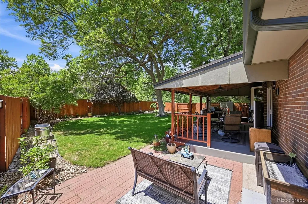1487 S Macon Street Aurora CO 80012