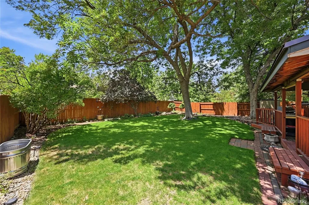 1487 S Macon Street Aurora CO 80012