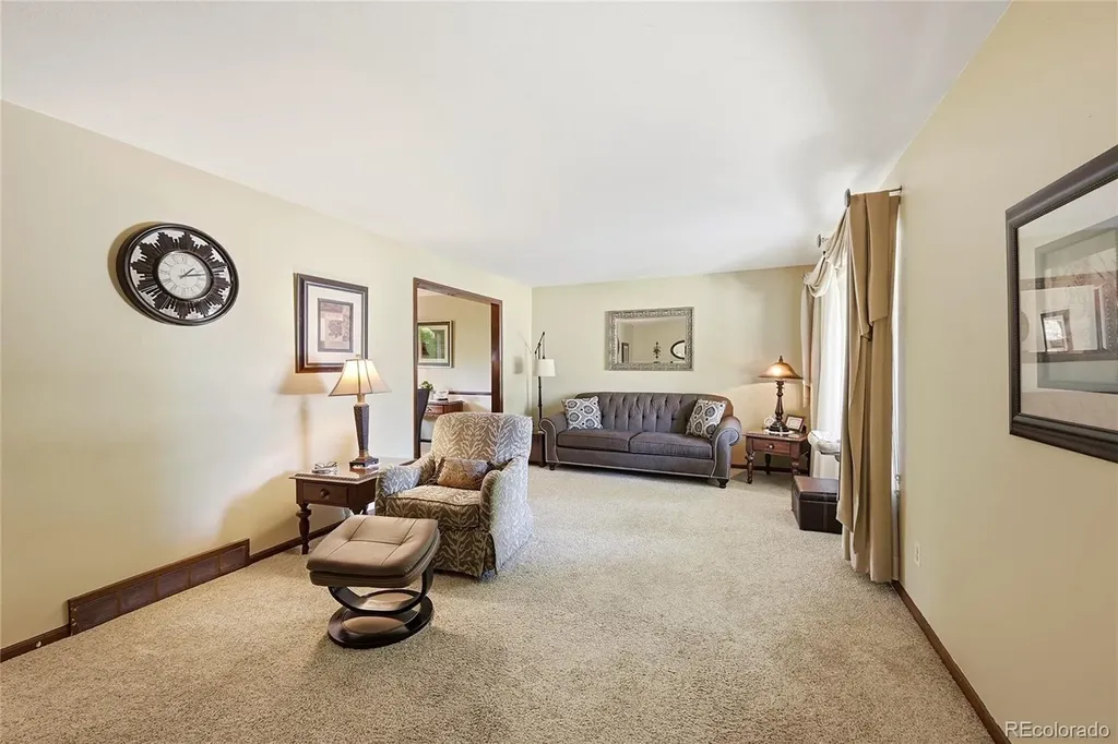 1487 S Macon Street Aurora CO 80012