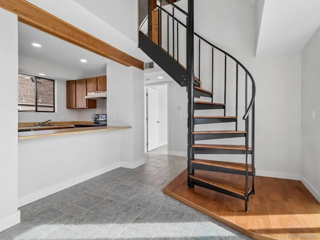 5250 S Huron Way Littleton CO 80120