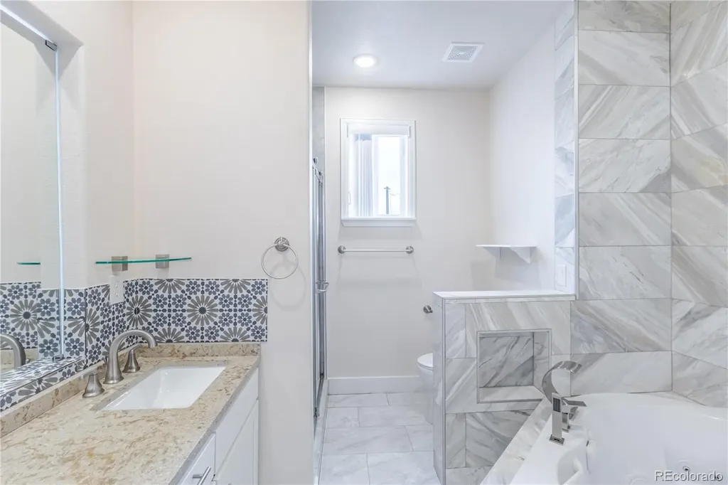 995 S Locust Street Denver CO 80224