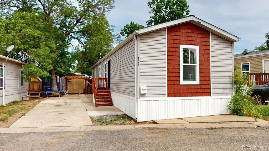 1600 Sable Boulevard Aurora CO 80011