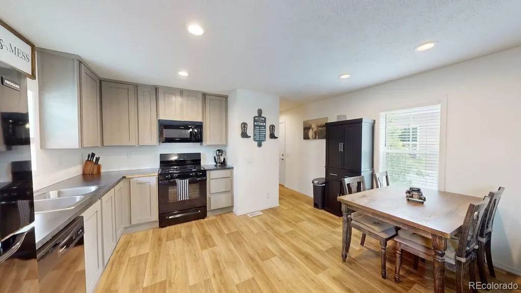 1600 Sable Boulevard Aurora CO 80011