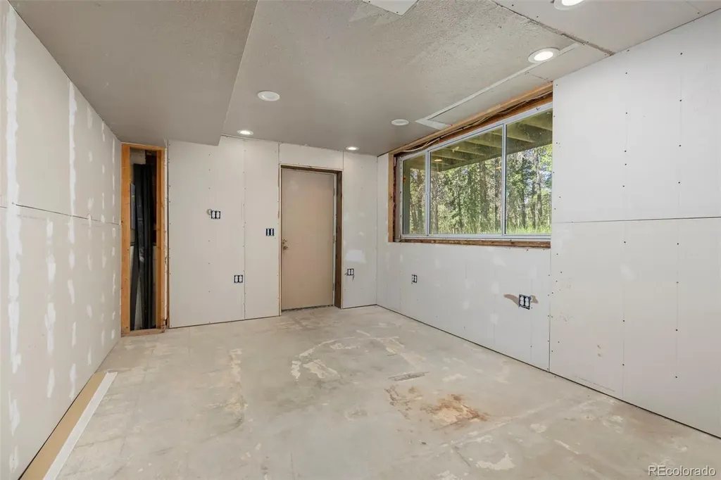 283 Foxtail Drive Black Hawk CO 80422