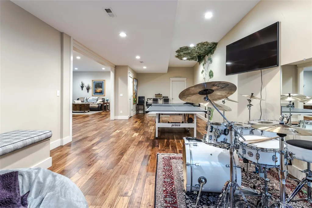 24967 E Geddes Circle Aurora CO 80016