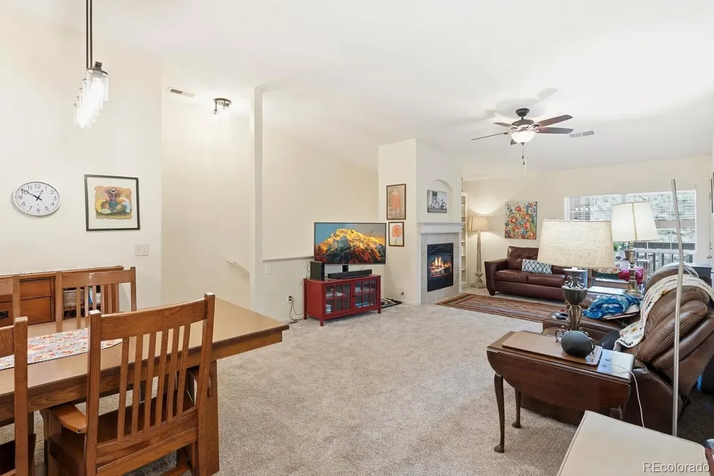 4232 S Blackhawk Circle Aurora CO 80014