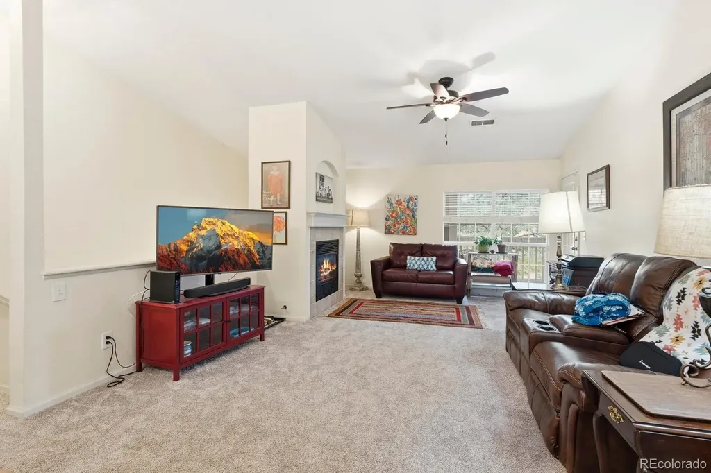 4232 S Blackhawk Circle Aurora CO 80014