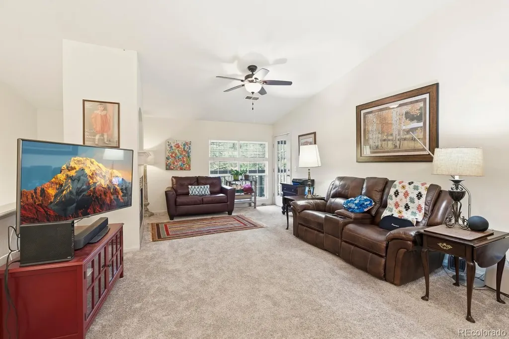4232 S Blackhawk Circle Aurora CO 80014