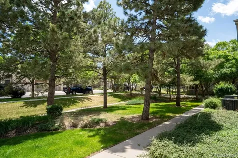4232 S Blackhawk Circle Aurora CO 80014