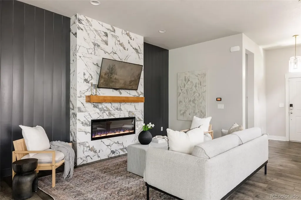 6346 Dayton Way Denver CO 80238