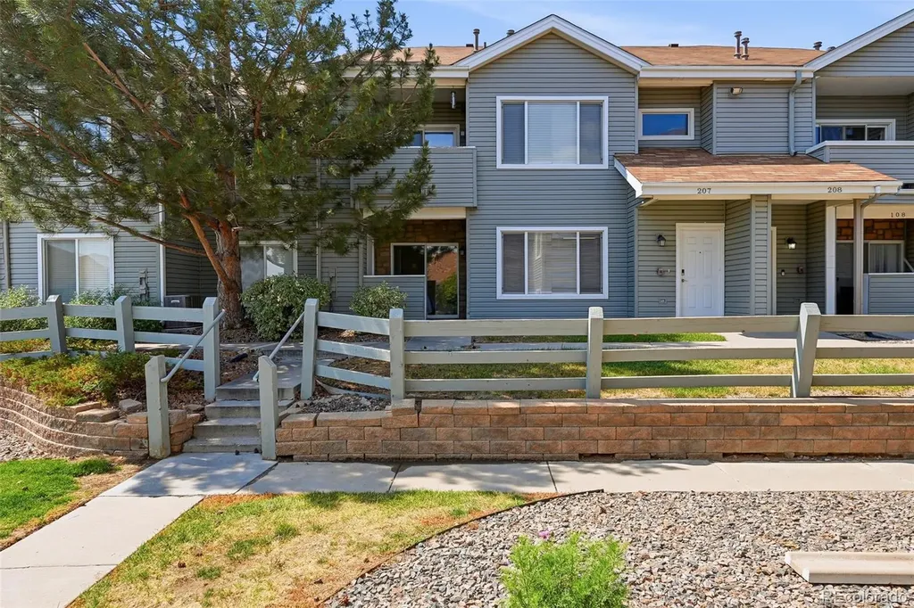 912 S Yampa Street Aurora CO 80017