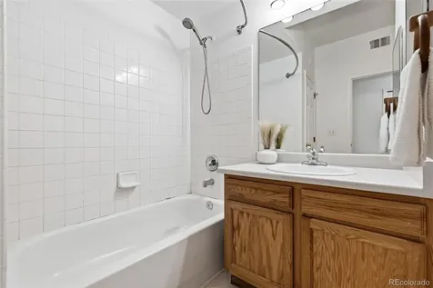912 S Yampa Street Aurora CO 80017