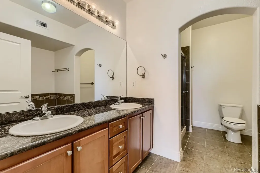 9019 E Panorama Englewood CO 80112