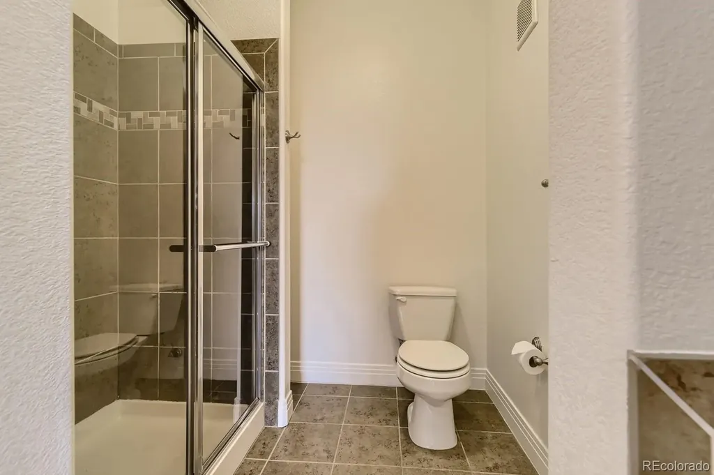 9019 E Panorama Englewood CO 80112