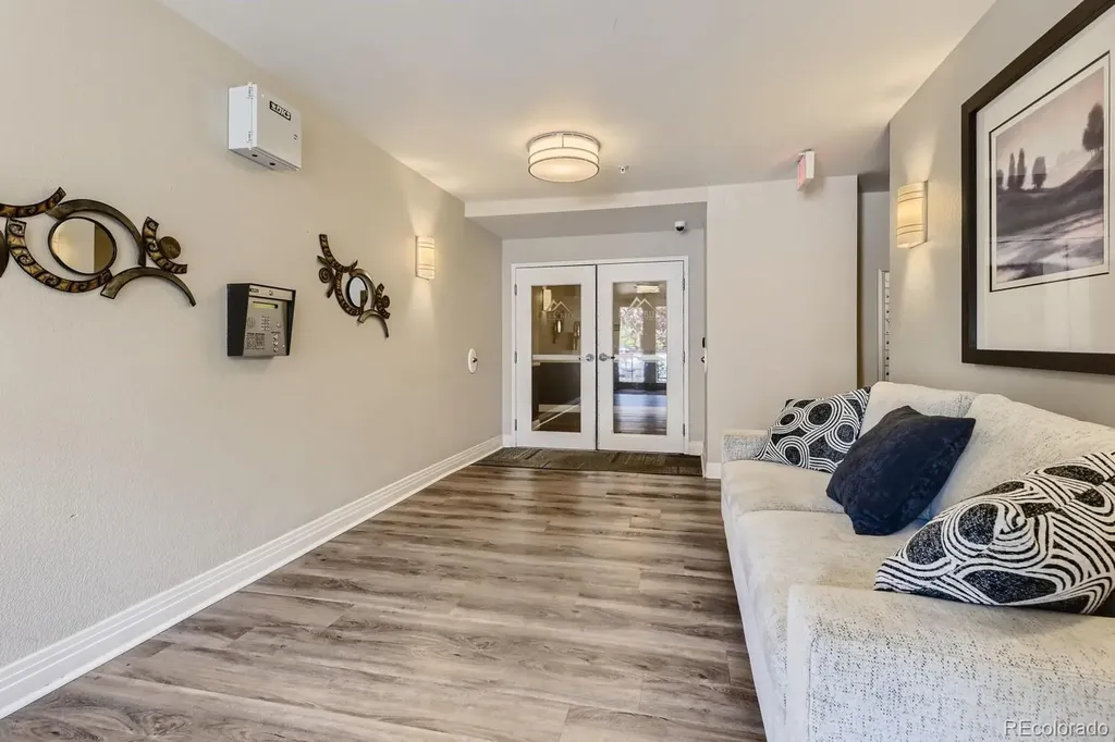 9019 E Panorama Englewood CO 80112