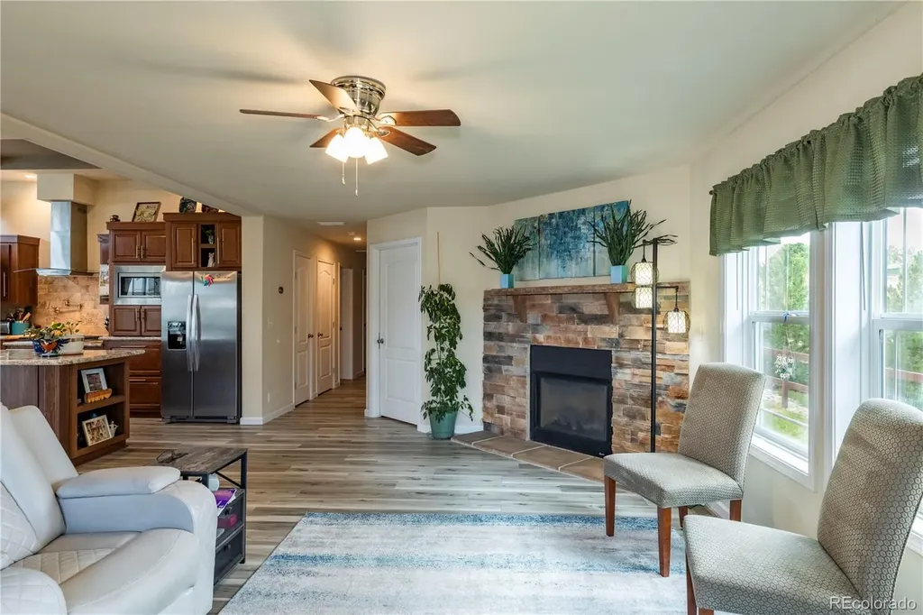 4397 Kingfisher Point Colorado Springs CO 80922