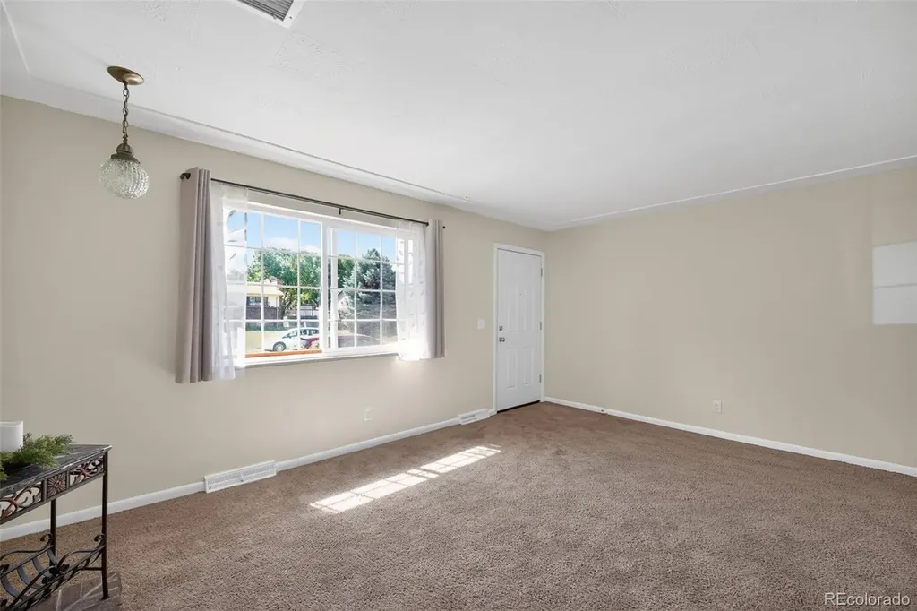 8245 Ames Way Arvada CO 80003