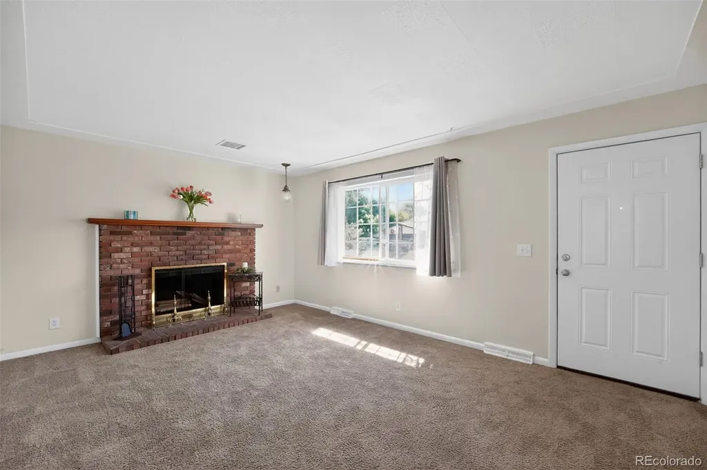 8245 Ames Way Arvada CO 80003