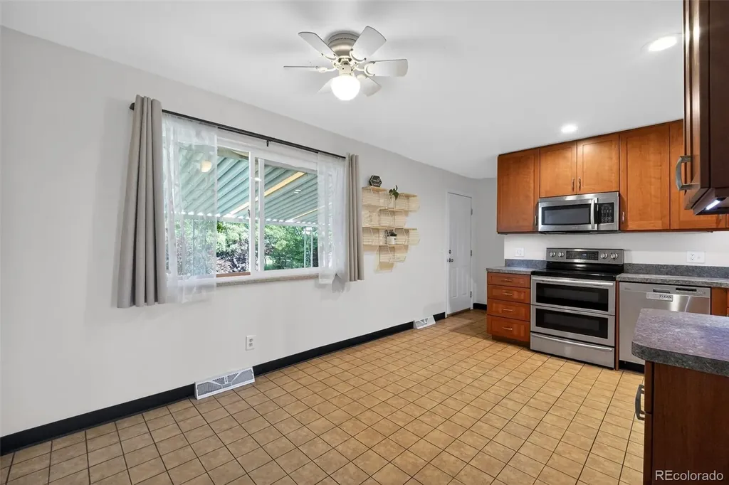 8245 Ames Way Arvada CO 80003
