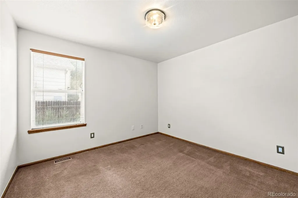 8795 E 105th Court Henderson CO 80640