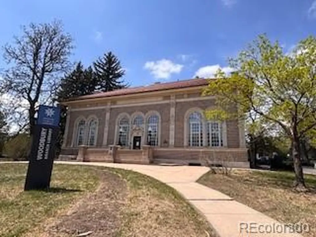 3290 W Fairview Place Denver CO 80211