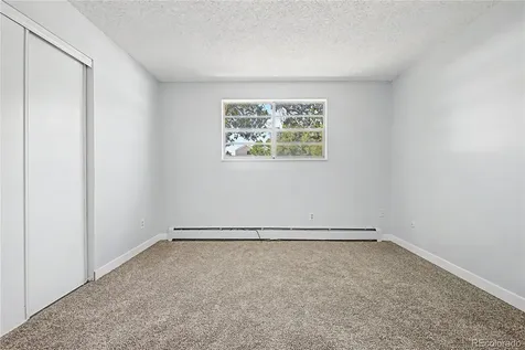 21 Newark Street Aurora CO 80012