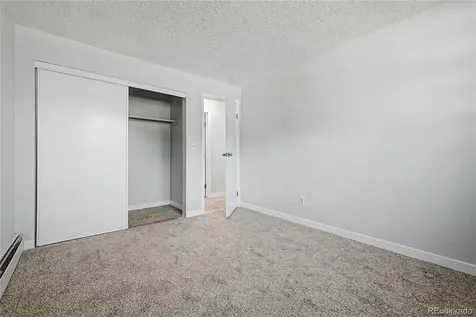 21 Newark Street Aurora CO 80012