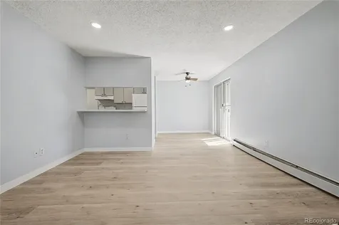 21 Newark Street Aurora CO 80012