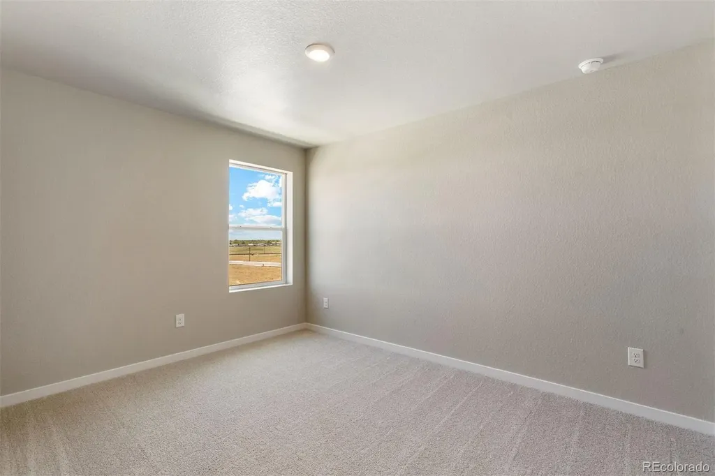 48165 Shetland Drive Bennett CO 80102