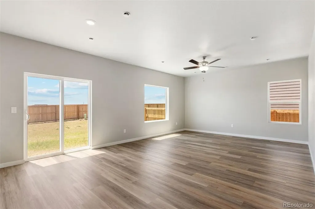 48165 Shetland Drive Bennett CO 80102