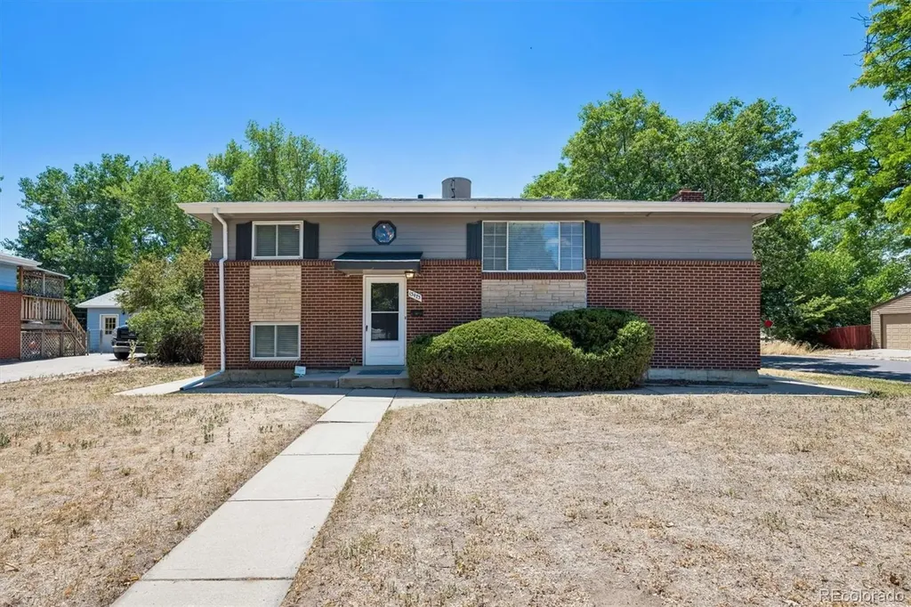 13473 Fitzsimons Way Aurora CO 80011